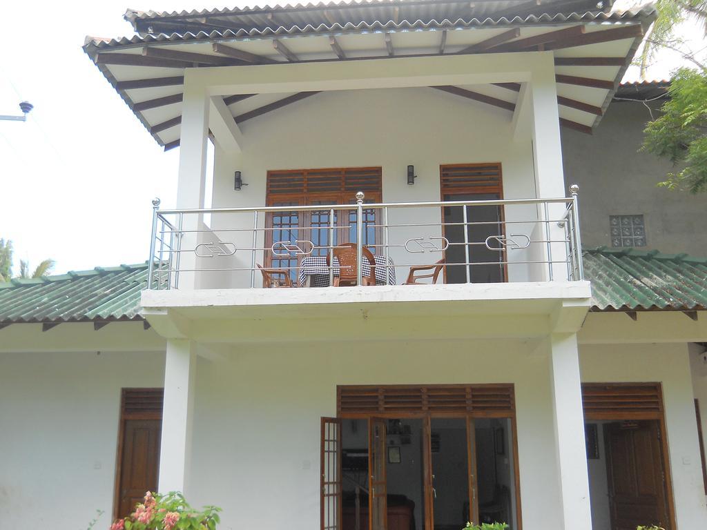 Sunset Tourist Home Polonnaruwa Exterior photo